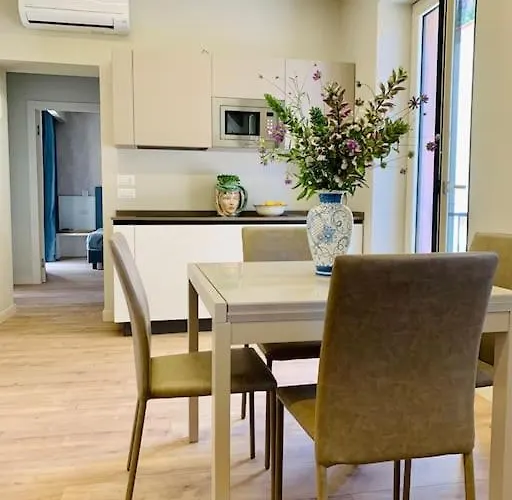 Alex Charme - Corso Umberto Apartment Taormina